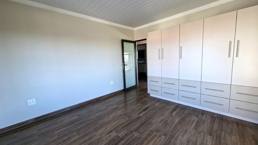 3 Bedroom Property for Sale in Stilbaai Wes Western Cape
